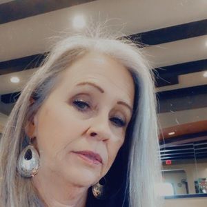 Meet your Posher, Suzanne